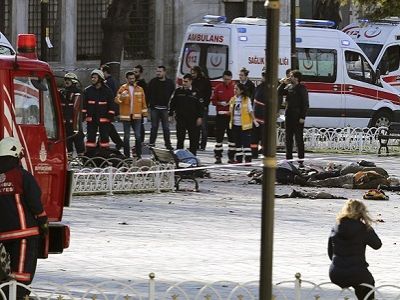 Теракт в Стамбуле. Фото: Reuters